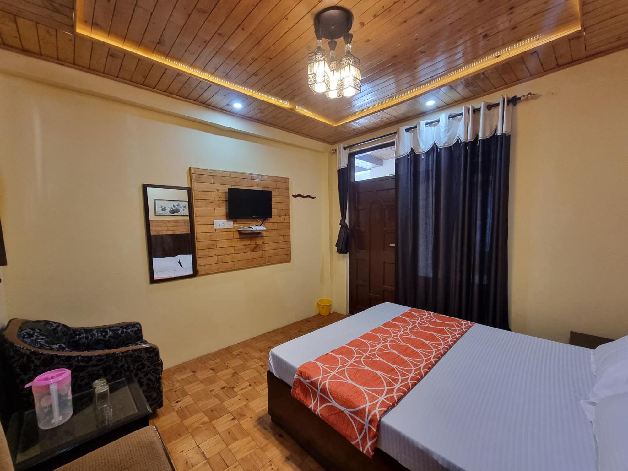 Forest Vibes Kalatop-Rooms And Restaurant Dalhousie Exterior photo