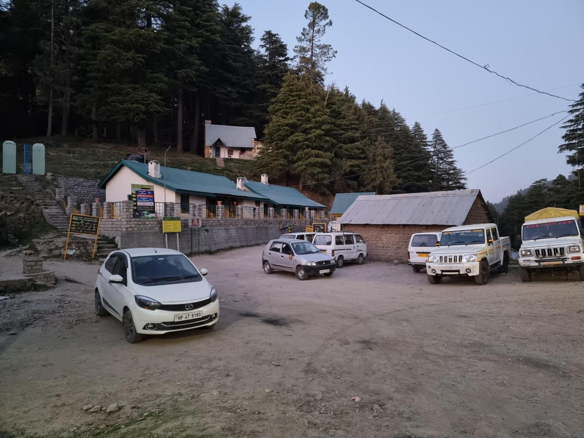 Forest Vibes Kalatop-Rooms And Restaurant Dalhousie Exterior photo