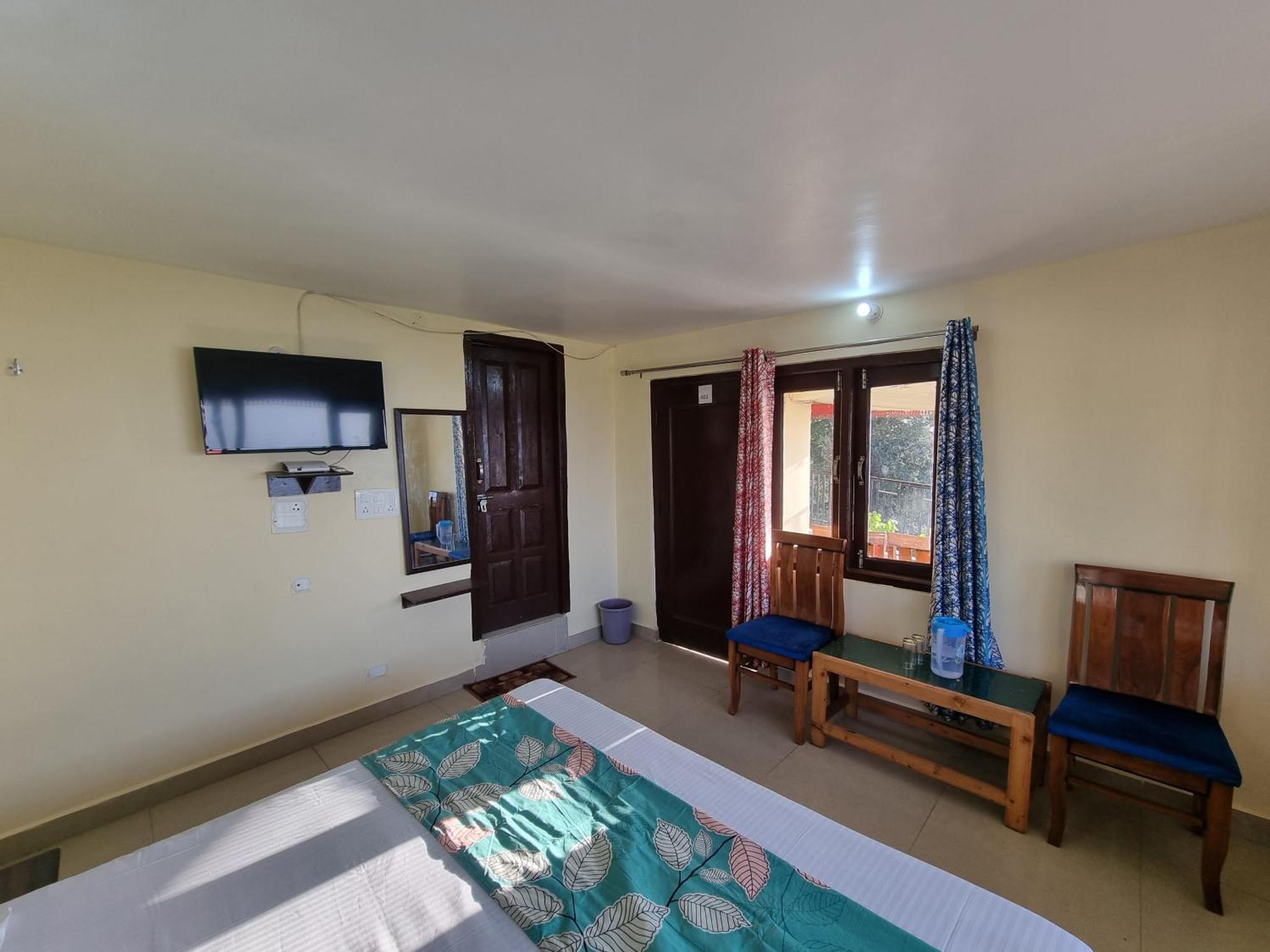 Forest Vibes Kalatop-Rooms And Restaurant Dalhousie Exterior photo