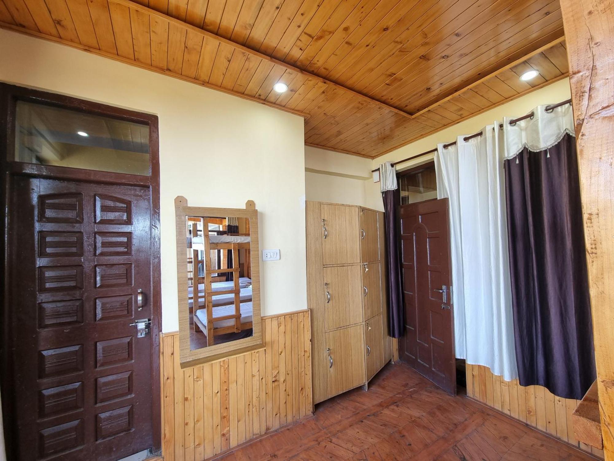 Forest Vibes Kalatop-Rooms And Restaurant Dalhousie Exterior photo
